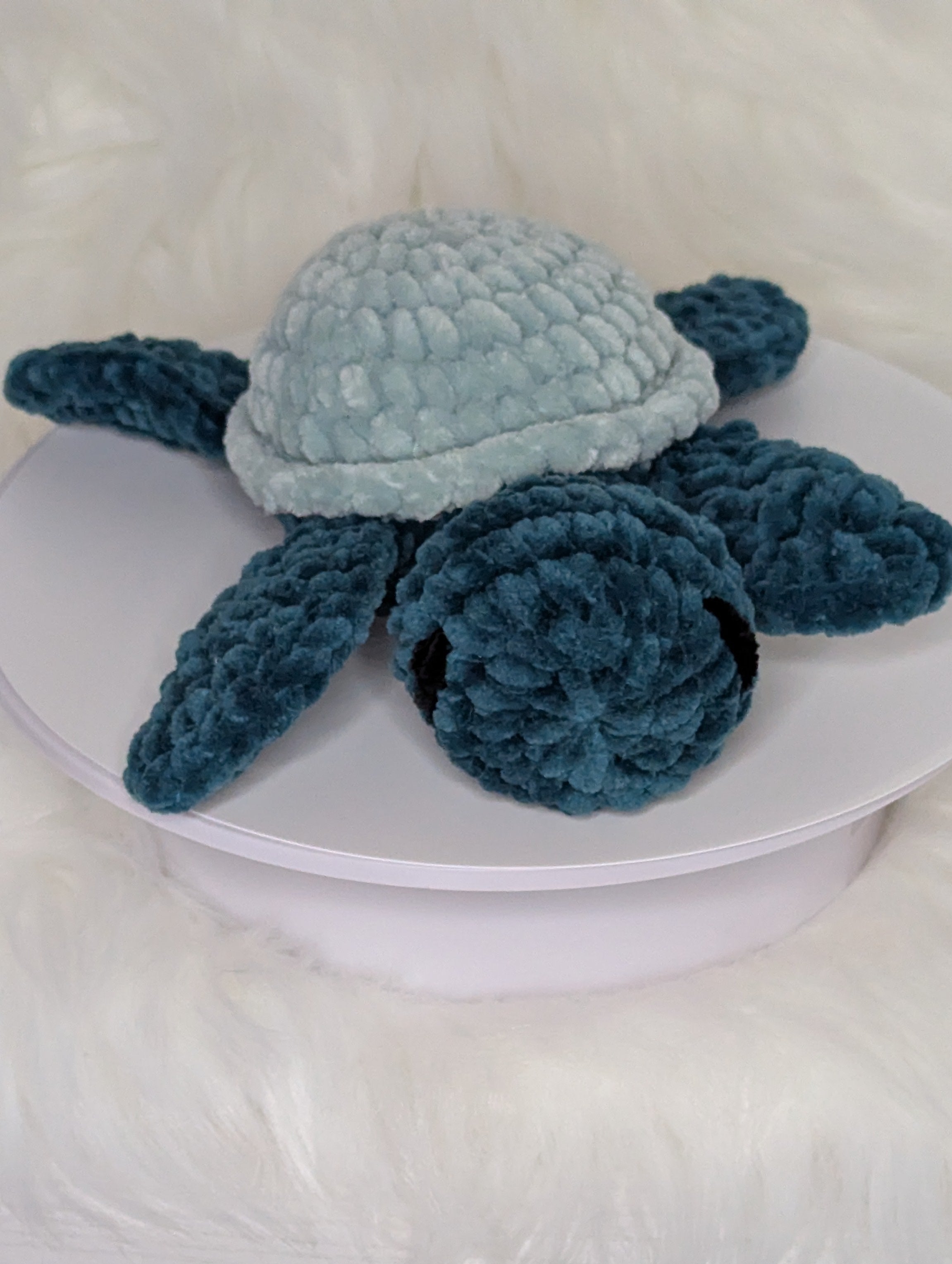 Ocean Buddy Sea Turtle – Plush Crochet Desk Companion