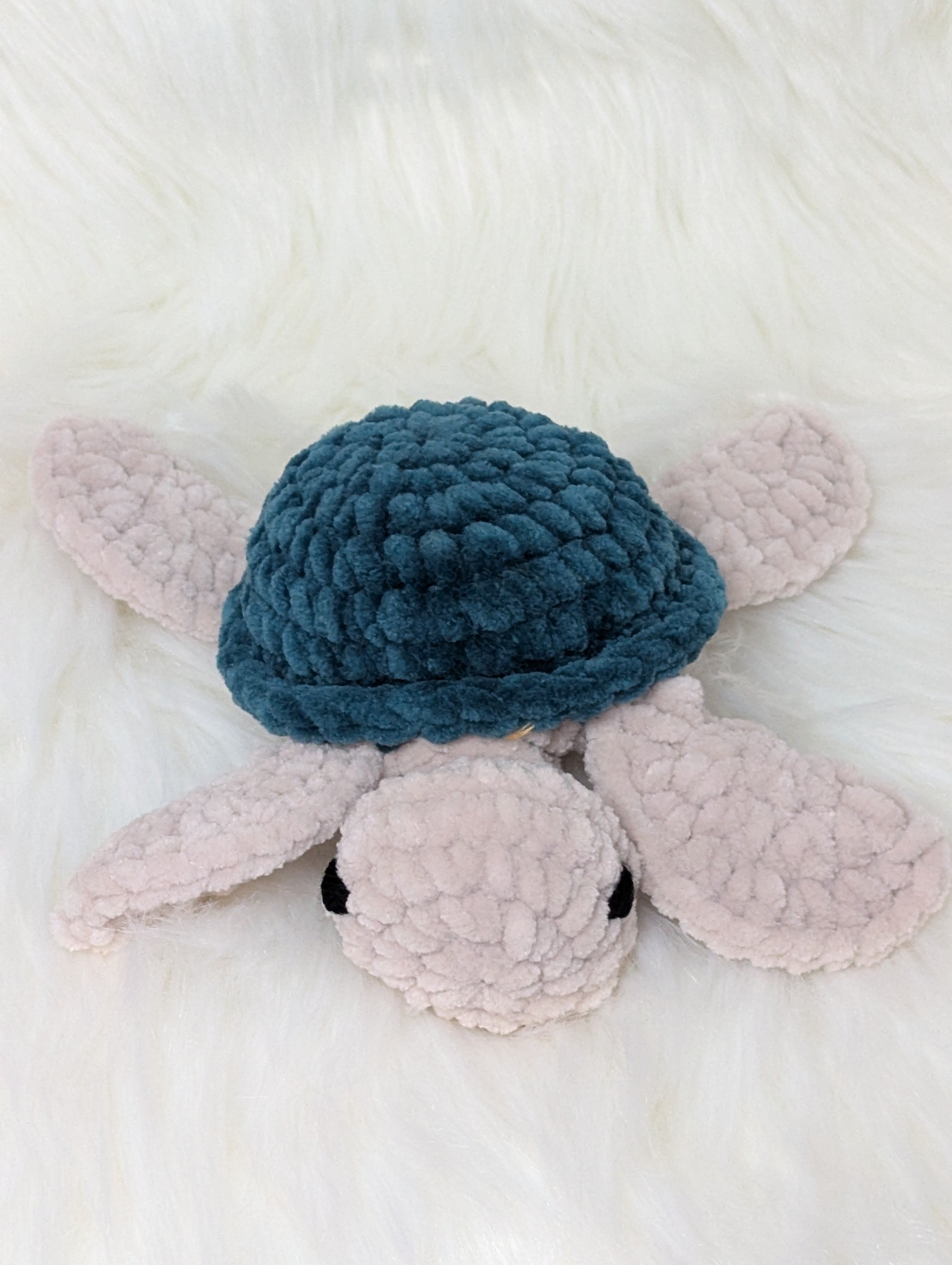 Mini teal sea turtle