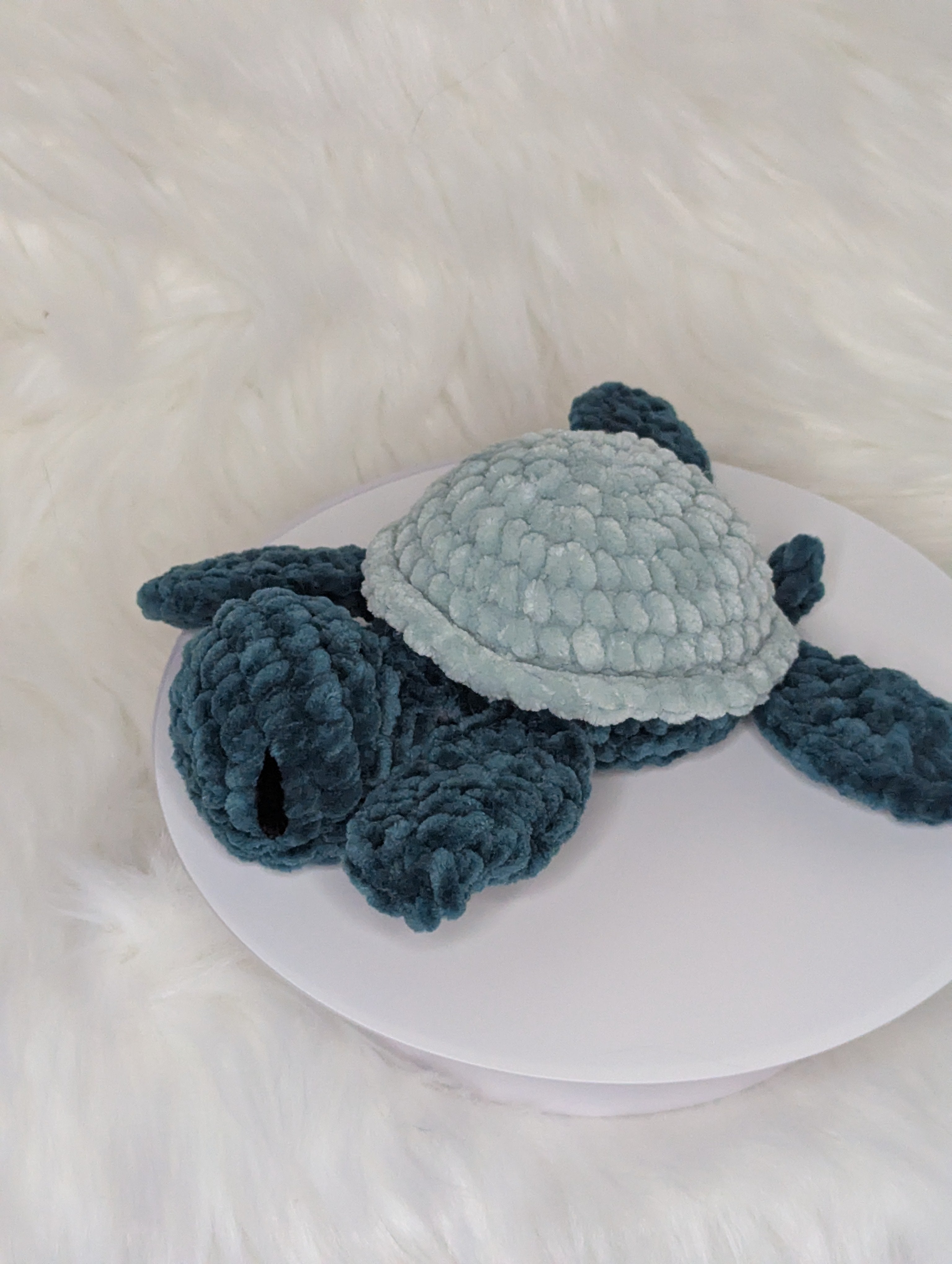Ocean Buddy Sea Turtle – Plush Crochet Desk Companion
