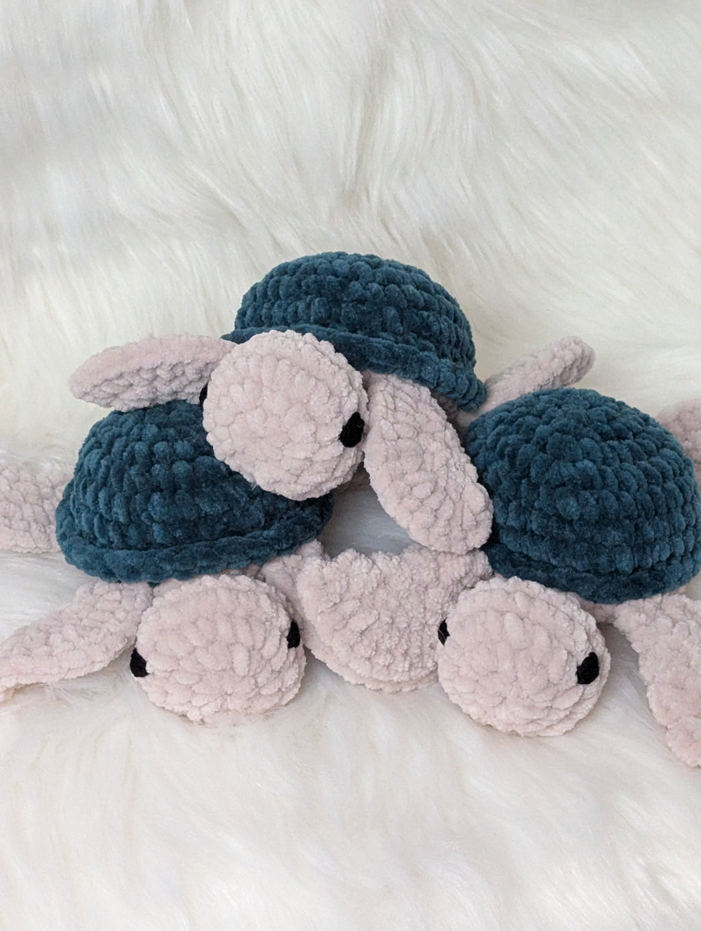 Mini teal sea turtle