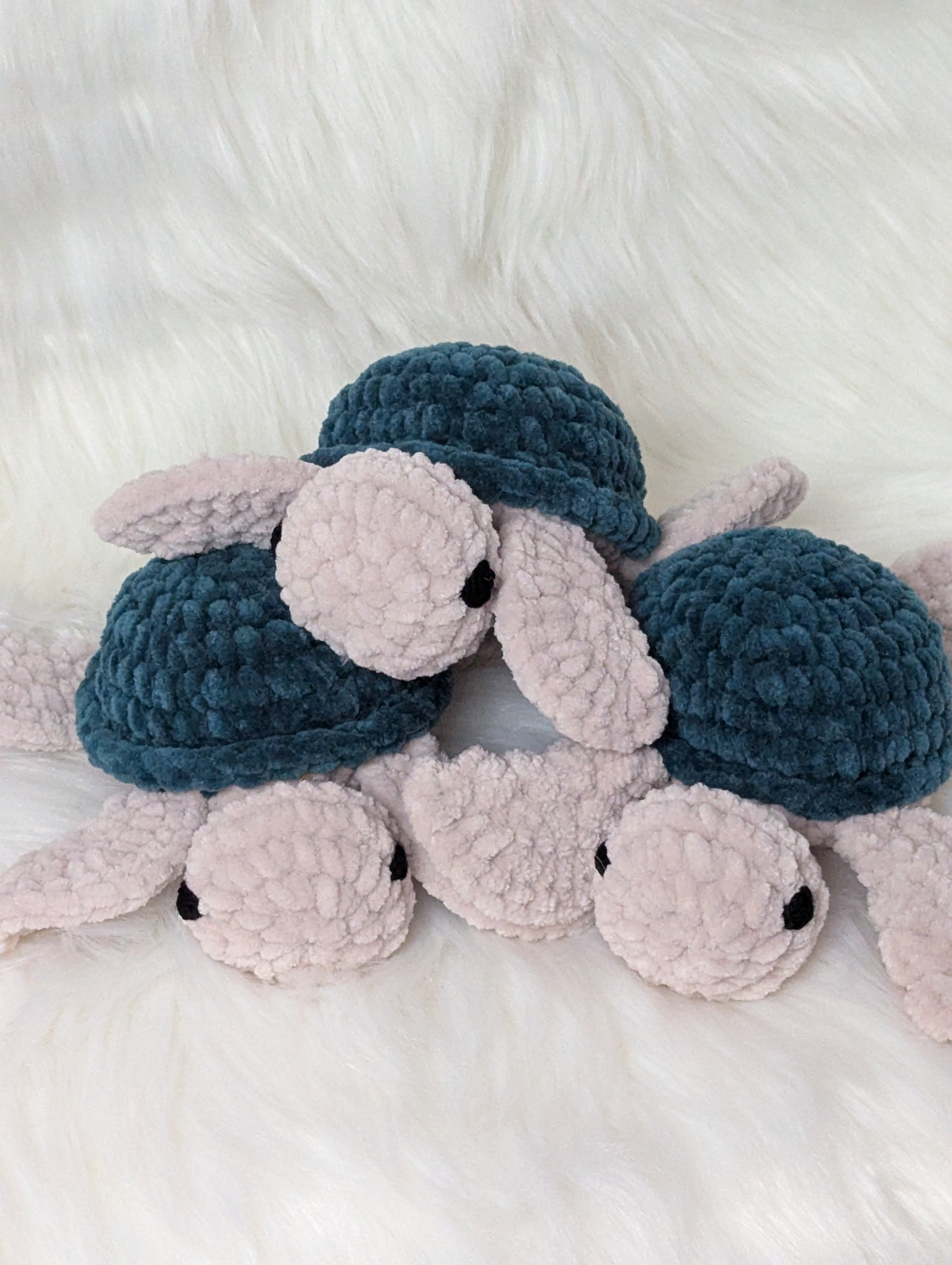 Mini teal sea turtle